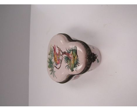 A trefoil trinket box, white ground with two birds on branch tree, signed with "R" to base (approx 6cm)