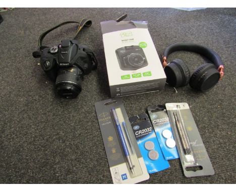 A Danubia Merkur 60A telescope and a box of radios including a Stella Starlet and Roberts RC35