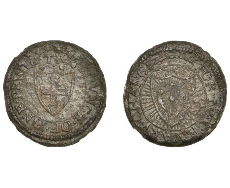 Commonwealth (1649-1660), Farthing [1654], in pewter, issued by Tobias Knowles, tk within wreath of roses above shield bearin