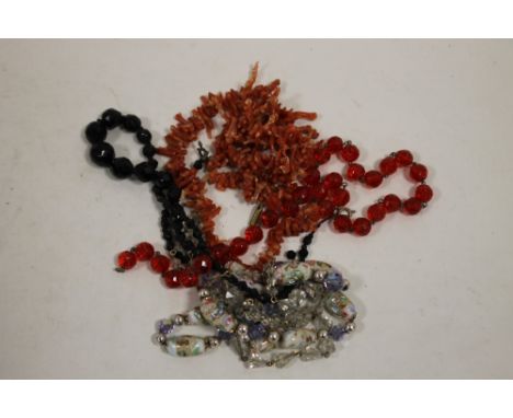 A SELECTION OF VINTAGE CRYSTAL NECKLACES TO INC MURANO EXAMPLES