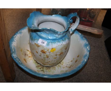 A VICTORIAN CERAMIC JUG AND BOWL 
