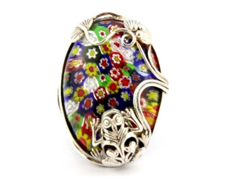 A 925 silver ring set with millefiori glass, (R.5).