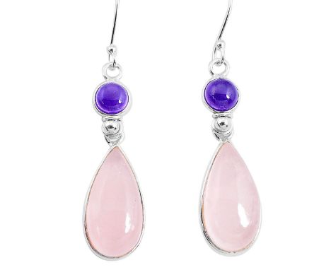 A pair of 925 silver drop earrings set with cabochon cut rose quartz and amethyst, L. 3.6cm.