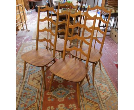 Set of 4 Ercol Windsor dining chairs