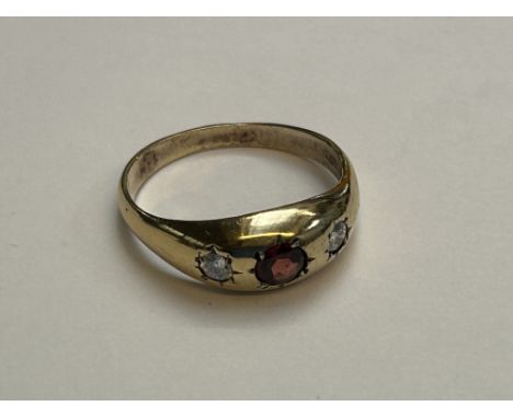 9ct Gold gents  ring set with 2 white stones & central garnet 3.2g Size U 