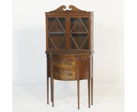 Unusual late Victorian collector's display cabinet, in the Sheraton Revival style, circa 1890, the cabinet top with twin glaz