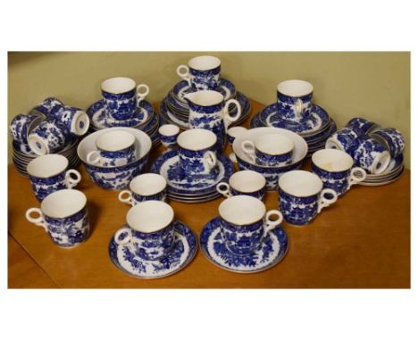 Late 19th/early 20th Century Royal Worcester 'Willow Pattern' tea and coffee service