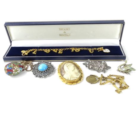 A quantity of modern costume jewellery, to include an enamel painted silver plated pendant, floral bar brooch, cameo brooch, 