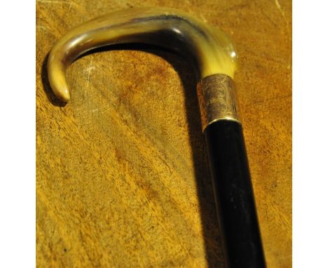 A George V 9 carat gold mounted horn handled ebonised walking stick