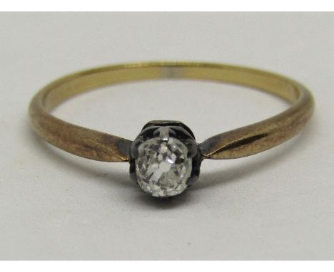 Antique diamond solitaire ring, the stone 0.20cts approx, yellow metal unmarked, size O/P, 1.7g