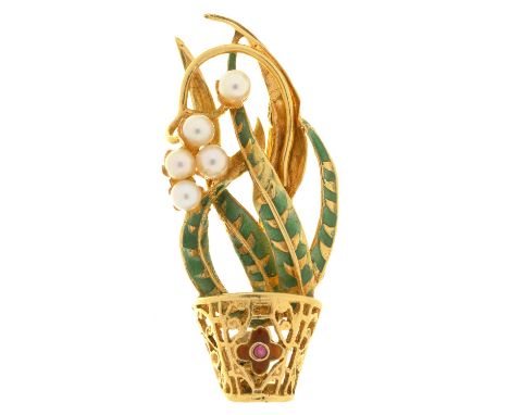 AN ENAMEL AND PEARL FLOWER BROOCH IN GOLD MARKED K18, 7.5G 