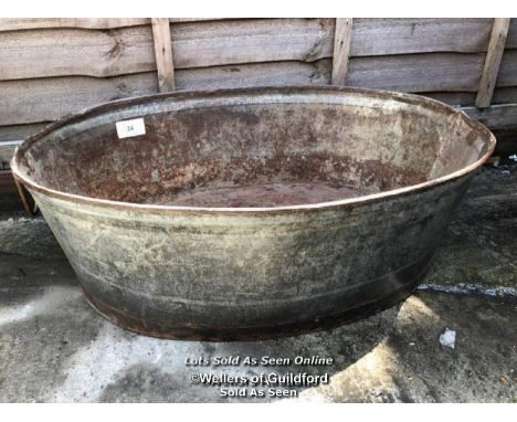 *LARGE GALVINISED OVAL PLANTER WITH HANDLES 25 CM(H) X80 CM(DIA) / COLLECT FROM WELLERS AUCTIONS GU14SJ¦