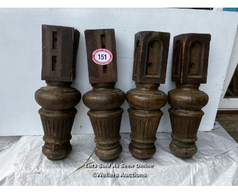 X4 EX-SNOOKER TABLE CORNER LEGS (BULBOUS FLUTED) IN SOLID OAK. SIZE 74CM X 23CM IN DIAMETER / ITEM LOCATION: KT14, FULL ADDRE