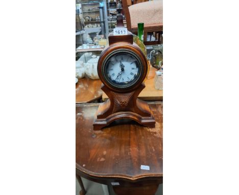 A working mantle clock COLLECT ONLY 