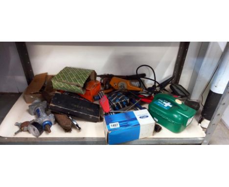 A shelf of miscellaneous tools &amp; car spares including Gunson colourtune COLLECT ONLY 