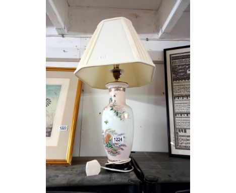 A Chinese vase table lamp COLLECT ONLY 