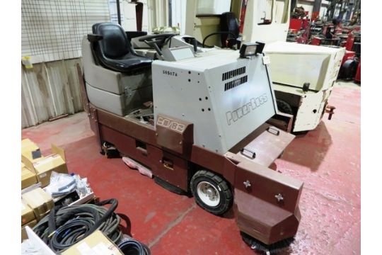 Minuteman Power Boss Lp Floor Scrubber Sweeper Model 90 82 Sn