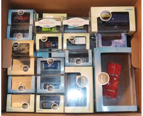 30 plastic cased Oxford mixed scale diecasts, mixed subjects to include military, public transport, emergency services, and c