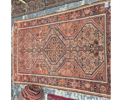 An antique Persian Malayer rug. 202 x 134 cm.