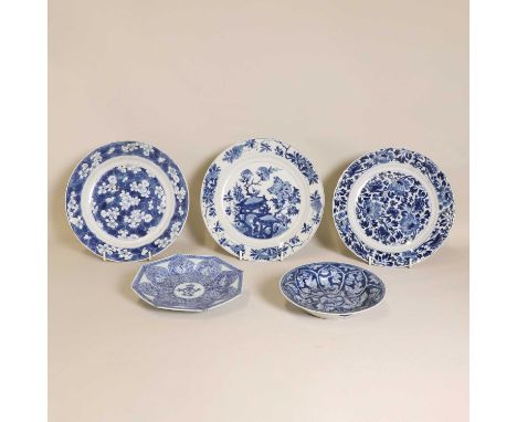 A collection of five Chinese blue and white dishes,Kangxi (1662-1722), comprising:one circular, painted with rocks and peony,