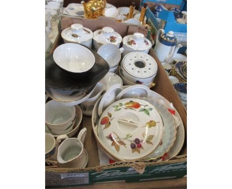 A box of Royal Worcester Evesham and other&nbsp;