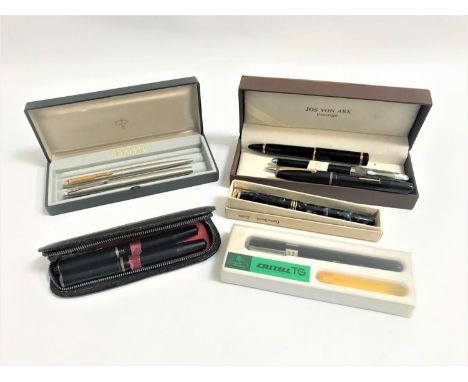 PARKER FIBRE TIP PENwith a stainless steel body and a Parker stainless steel biro, two boxed Jos Van Arx biros, Harley Davids