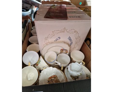 A mixed lot comprising Royal commemorative ware and four Royal Worcester Christmas plates.  