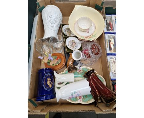 Assorted glass and ceramic items including Royal Worcester, Portmeirion, Carlton Ware Rouge Royale, a boxed set of travel sca