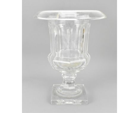 Grand vase forme Médicis Musée Cristallerie en cristal de