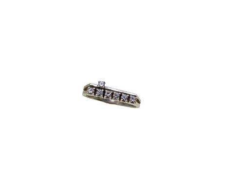 A diamond set ring, seven claw set round brilliant cut diamonds, estimated approximate total diamond weight 0.28ct, size R½, 