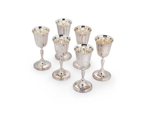 Dublin - A set of 6 Elizabeth II silver goblets, mark not traced (RCSL), 1983, each campana shaped bowl with flared rim and t