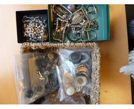 Various 19th century and later paste buckles and items, quantity of mother of pearl buttons and others, vintage diamante broo