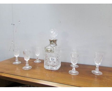 A decanter and 6 glasses