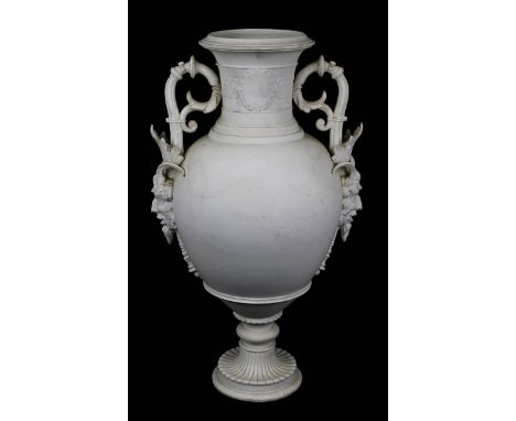 Seltene Villeroy &amp; Boch Parian-Prunkvase, Mettlach um 1850/60, amphorenförmiger Korpus aus Parianporzellan, mit zwei flor