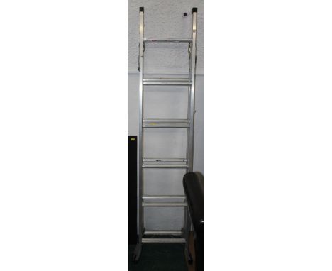 Aluminium combination ladder 