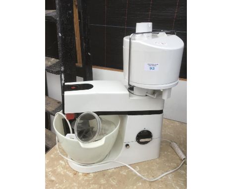 A KENWOOD CHEF FOOD PROCESSOR WITH BEATER AND K WHISK ATTACHMENTS 