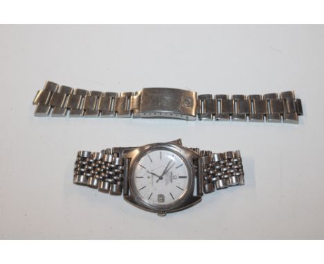 An automatic Omega chromometer Constellation wrist watch (original bracelet loose)