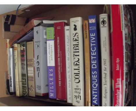 Collection of antique reference guide book 