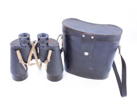Pair of REL Canada 1944 military field binoculars with broad arrow mark and case 