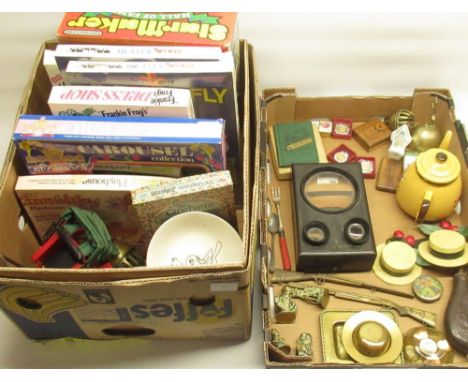 Ebonised Stereoscope Acne Mon Martinet 172. Rue De Rivoli, model of a Chinese rickshaw, Ideal Starmaker Hall of Fame box (mis