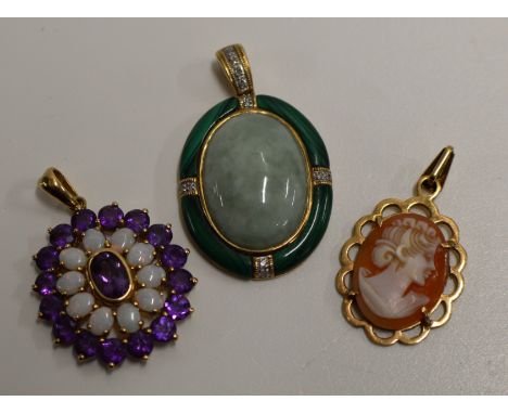 9 CARAT GOLD MALACHITE &amp; MOSS AGATE SET PENDANT, TOGETHER WITH A 9 CARAT GOLD AMETHYST &amp; OPAL SET PENDANT &amp; A 9 C