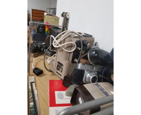 EUMIG P8 PROJECTOR AND QUANTITY OF VINTAGE CAMERAS ETC