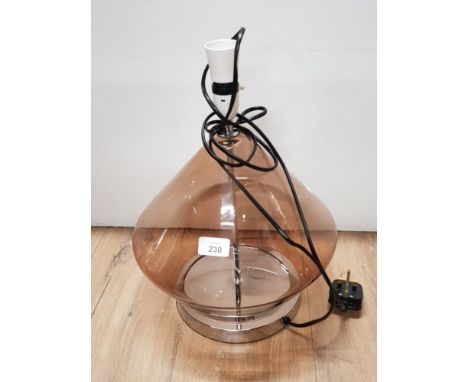 ORIGINAL VINTAGE GLASS AND METAL TABLE LAMP