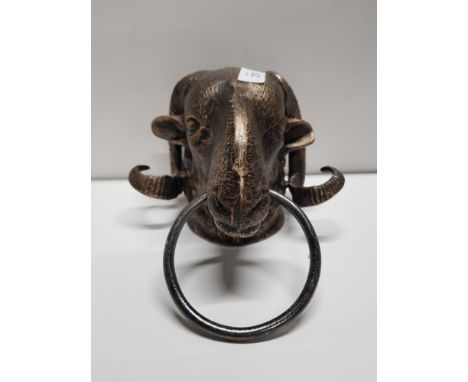 CAST METAL RAMS HEAD TIE RING