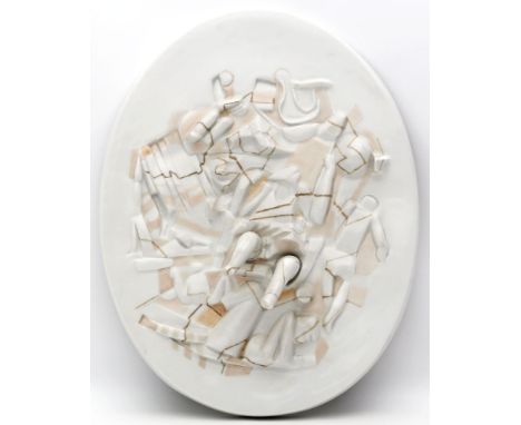 Wandrelief von Michael Schoenholtz und Barbara Keidel-Schoenholtz. Porzellanrelief mit strukturiertem Dekor und plastischen B