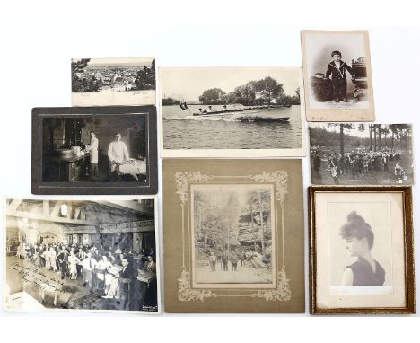 10 div. Schwarzweiß-Fotos. Verschiedene Motive, ab Jahrhundertwende bis 20er Jahre. 1x rückseitig bez. "Schloß Bogdanov, Stab