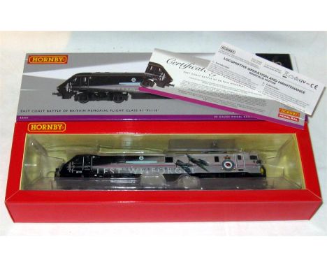 HORNBY R3001 Class 91 East Coast O/H Electric 'Battle of Britain Memorial Flight' with operating Pantograph. DCC ready. Mint 