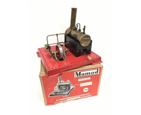 Mamod Twin Cylinder Superheated Stationary Steam Engine SE3. Overall G, has been fired, in G box. 