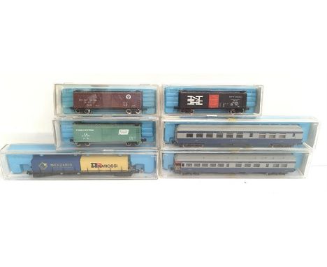 ATLAS N Gauge 6 x North American outline Coaches and Wagons - 2613/14 B & O Coaches and Freight Wagons 2363/81/83 and 2481 - 