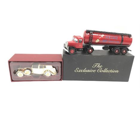 Corgi The Exclusive Collection Code 3 Heinz model, limited edition 425/500 (some mould to box). Together with Corgi CC06804 1